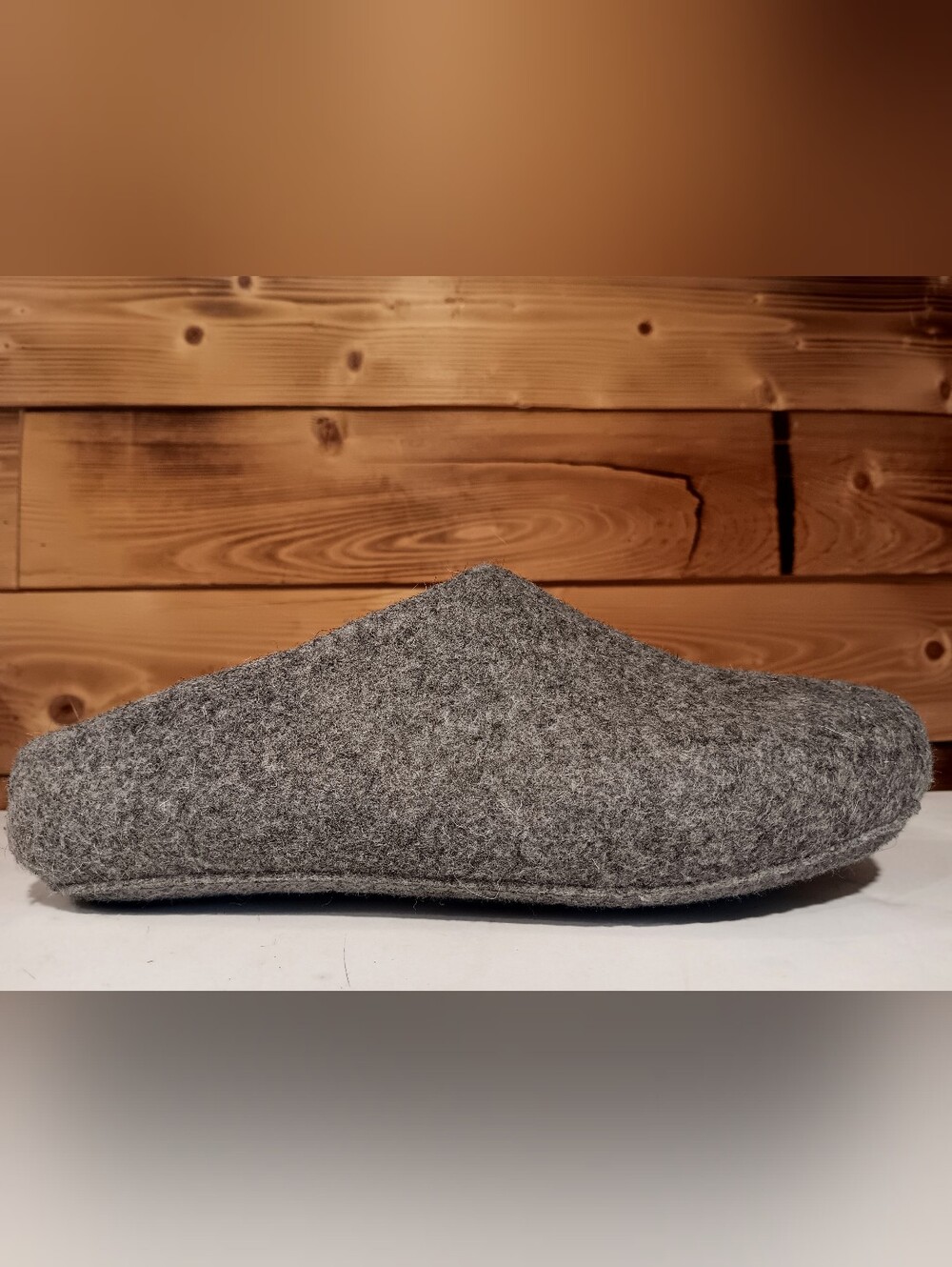 Hyrgies Wool Felt Slippers Size 40
